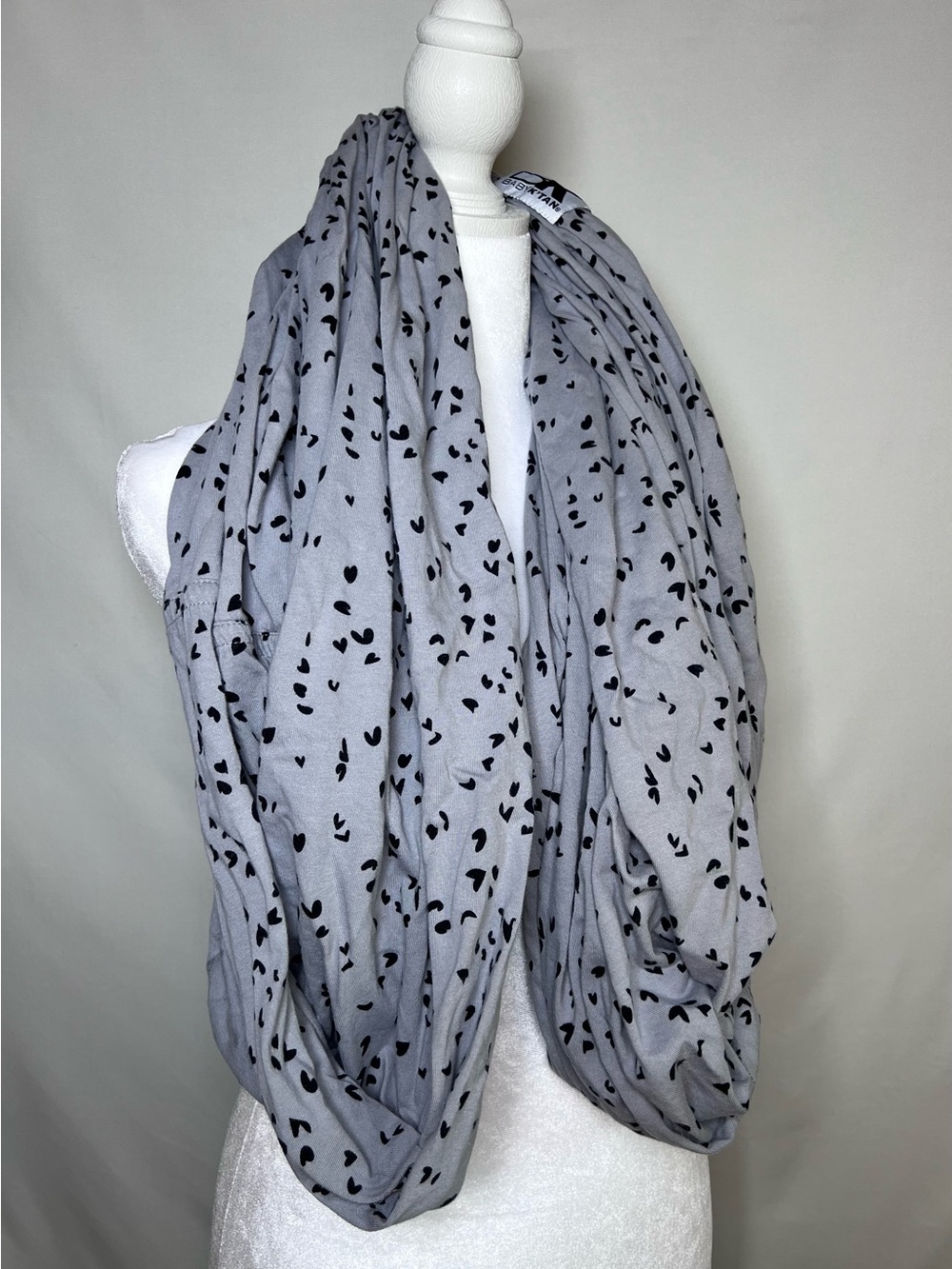 Baby K’Tan Gray and Black Hearts Hands-Free Wear 100% Cotton